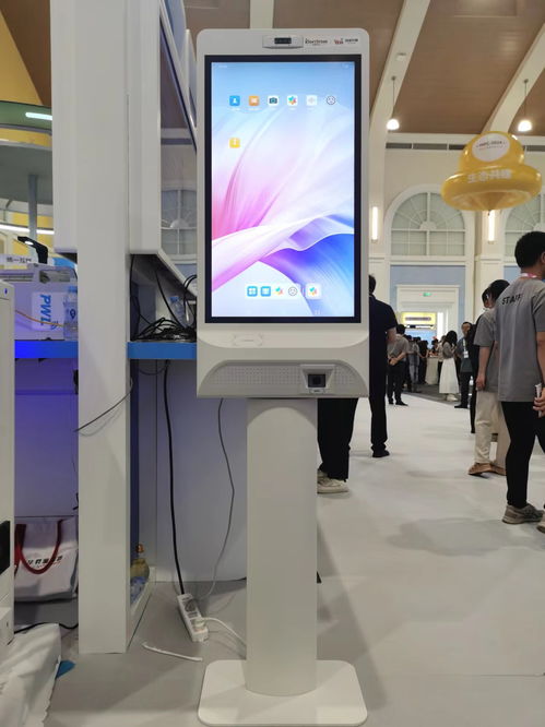 軟通動力子公司鴻湖萬聯攜多款重磅創新產品亮相華為開發者大會